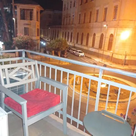 Giù Per La Costa - Siracusa 4*