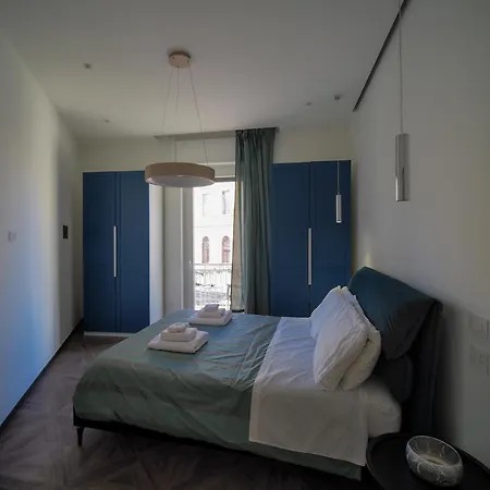 Giù Per La Costa - Siracusa Syracuse