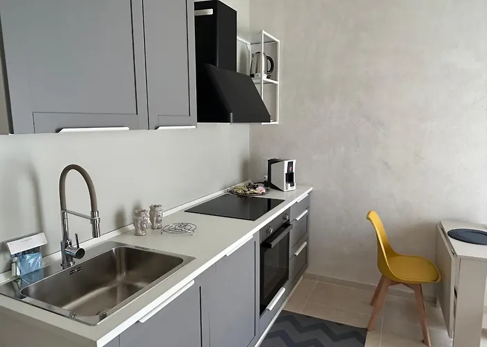 Giu Per La Costa - Siracusa