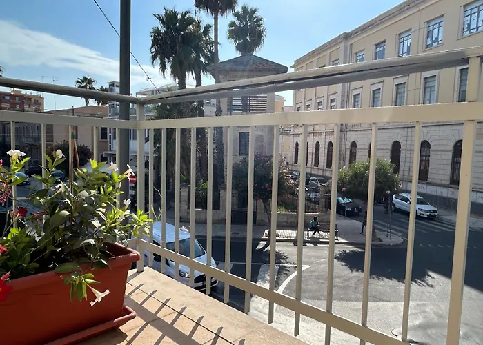 Giu Per La Costa - Siracusa